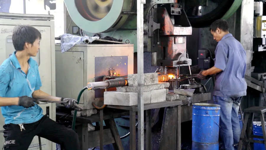 2.webp.jpg 2.webp.jpg